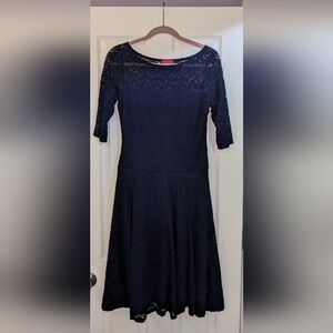 Size 8 Signature by Sangria Lace Dress - navy blue